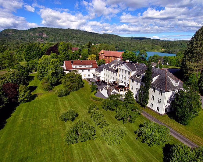 Herregårdsopphold og hundekjøring