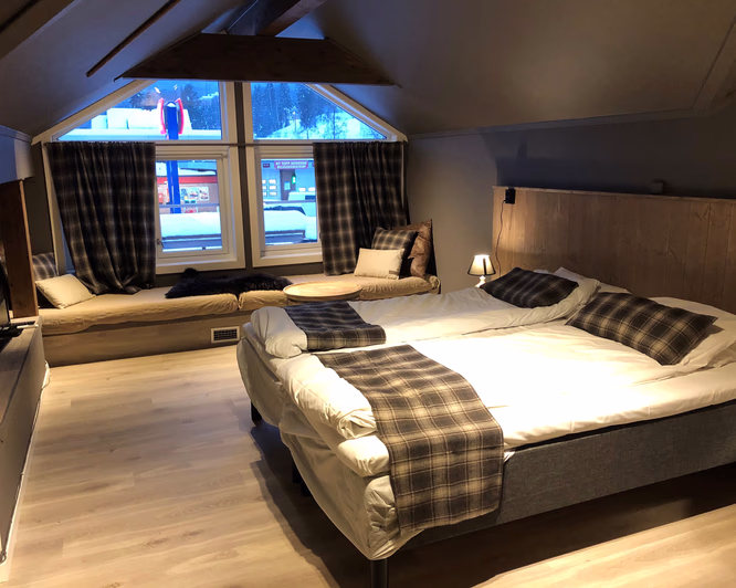 Overnatting, dresin, treretters og ølsmaking