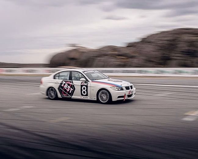 Kjør BMW på racerbane