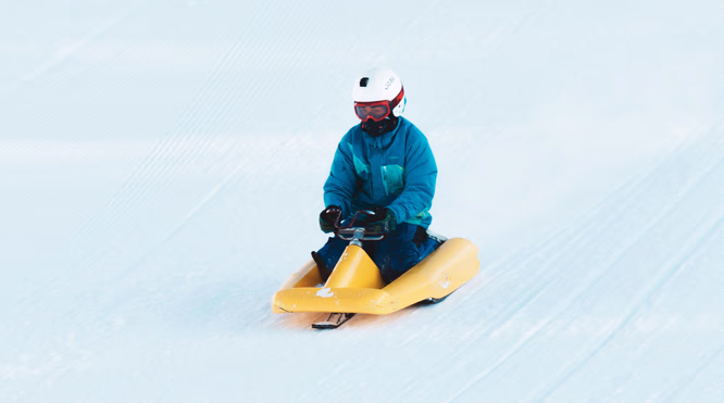 Kjelkeaking for familien