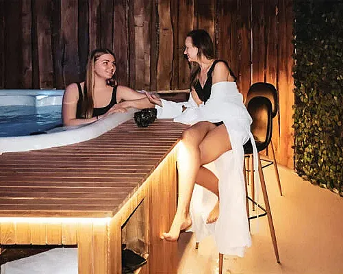 Spa, jacuzzi & badstue for to