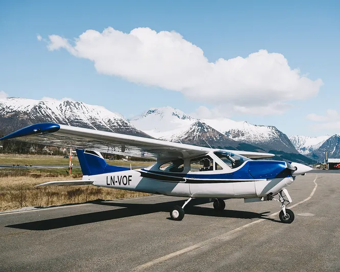 Rundflyging og introduksjonstur deluxe