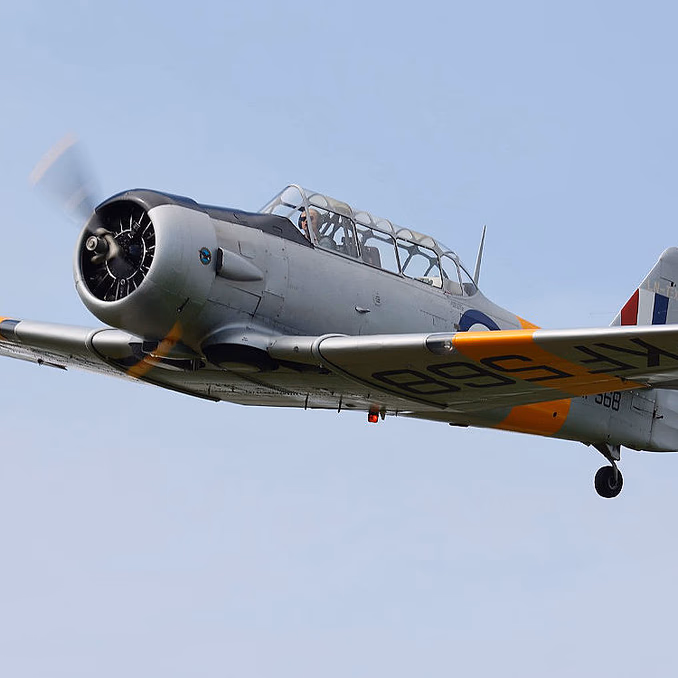 Flytur med Harvard veteranfly