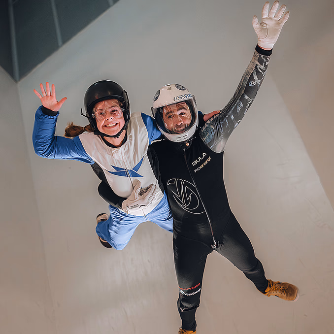 Indoor skydive deluxe