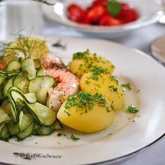 Hjuldamper med middag