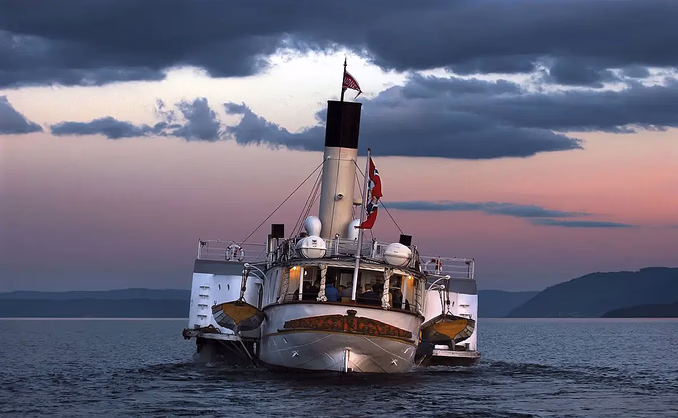 Hjuldamper med middag