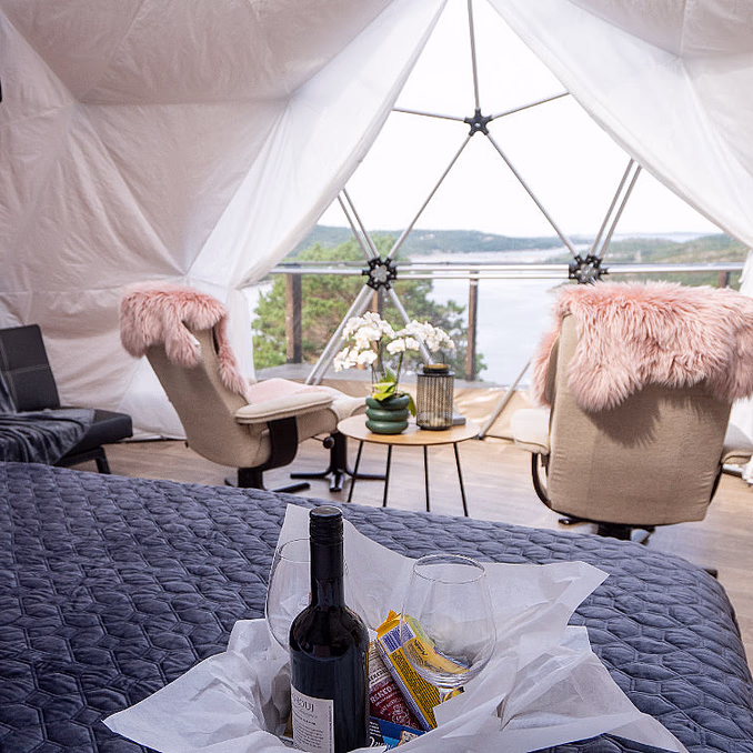 Dome Glamping
