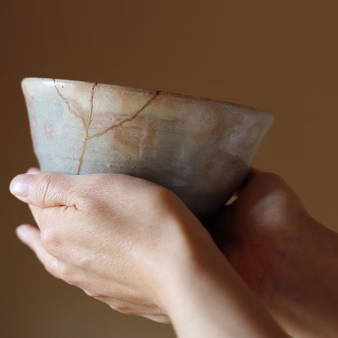 Lag Kintsugi gullkeramikk