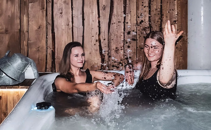 Spa, jacuzzi & badstue for to