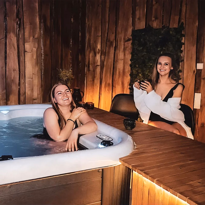 Spa, massasje, sauna & jacuzzi for to