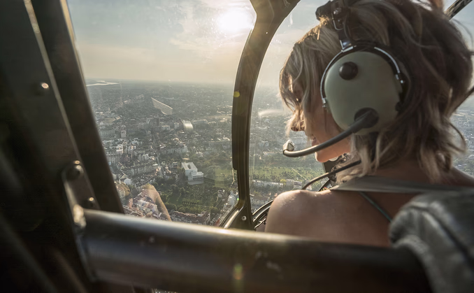 Introduksjon til helikopterflyging for tre