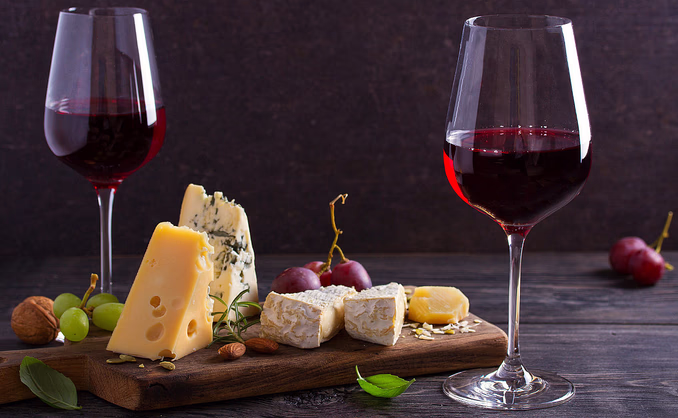 Vin- og ostekveld for to