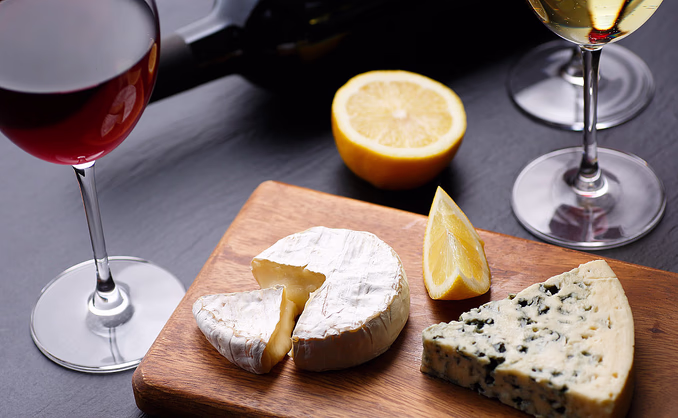 Vin- og ostekveld for to