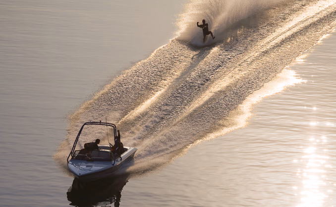 Barefoot Watersport Experience