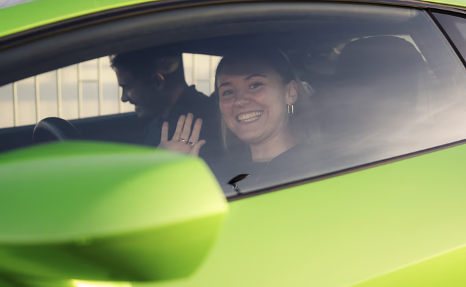 Kjør Lamborghini på racerbane