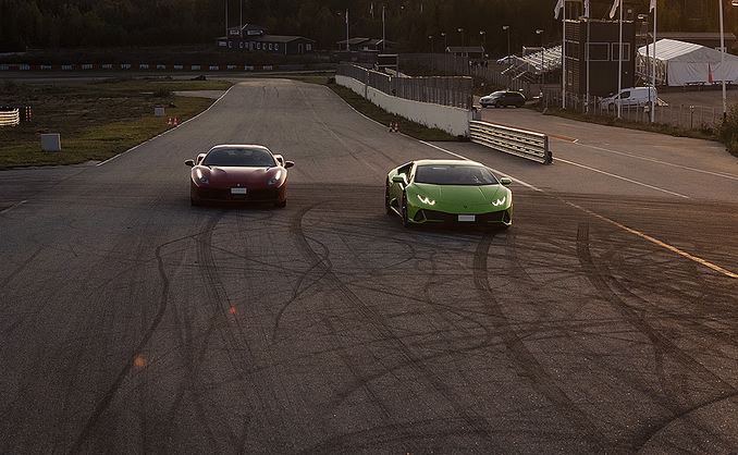Kjør Lamborghini & Ferrari på racerbane