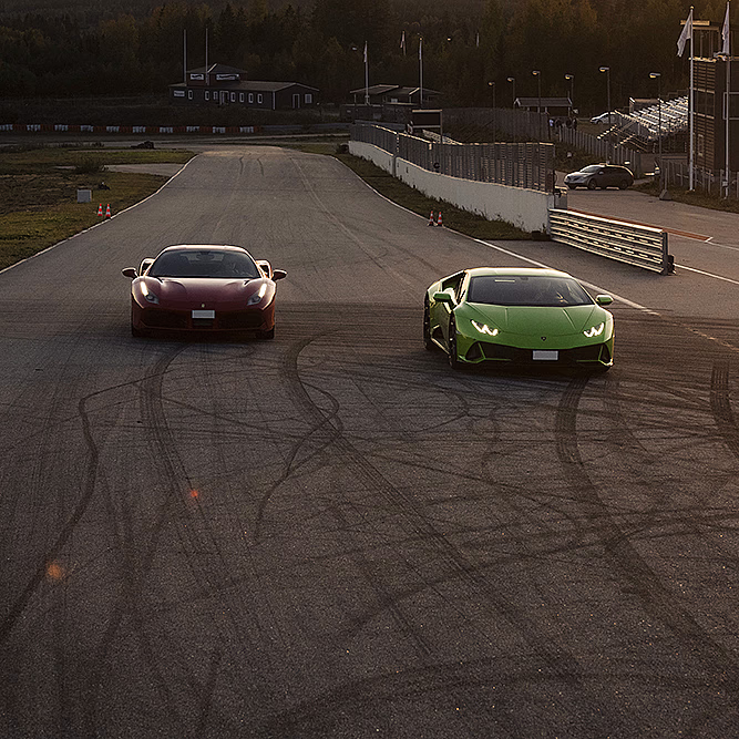 Kjør Lamborghini & Ferrari på racerbane