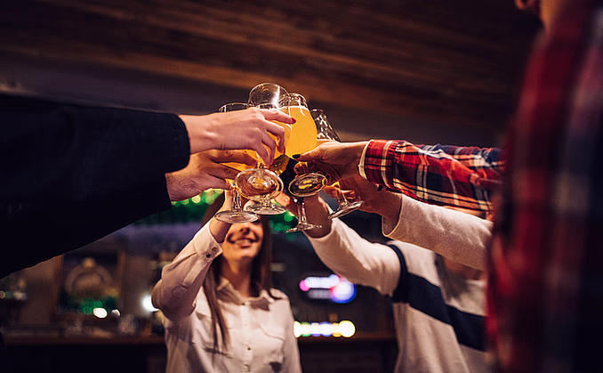 En kveld med håndverksøl for to