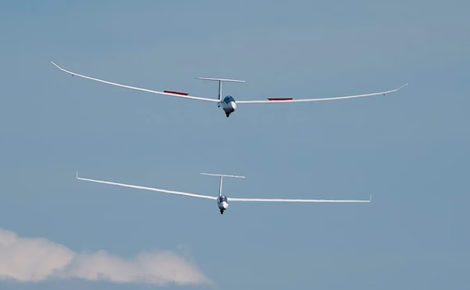 Opplev akrobatikk i seilfly