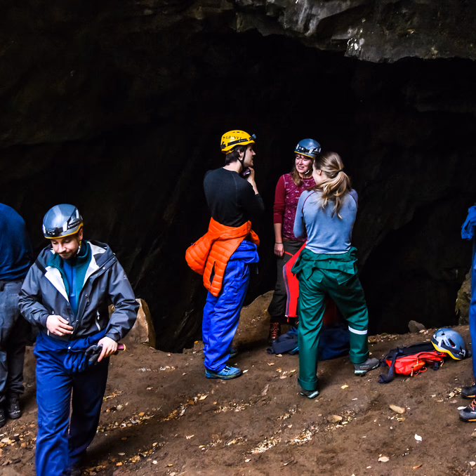Grottetur i Øyfjellgrotta