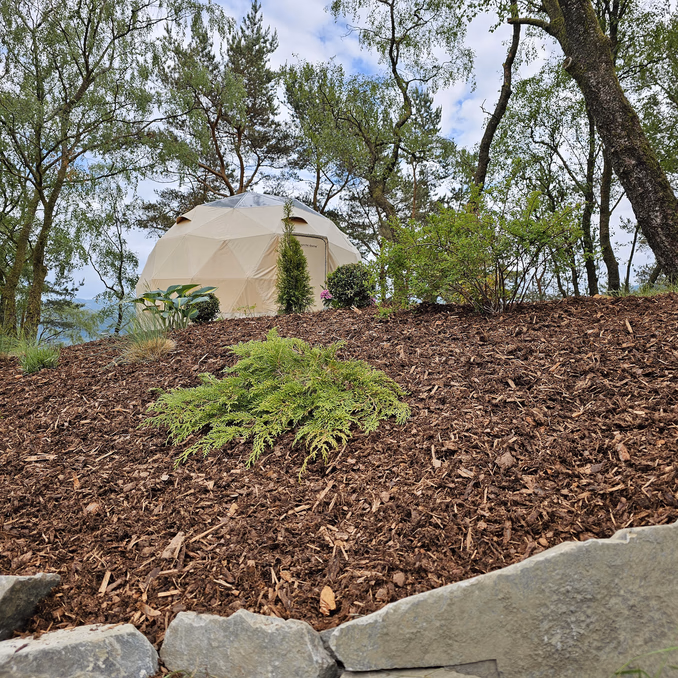 Dome, jacuzzi & sauna