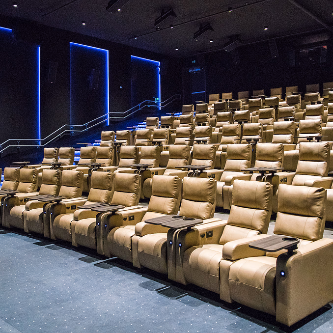 VIP Kino med popcorn og brus