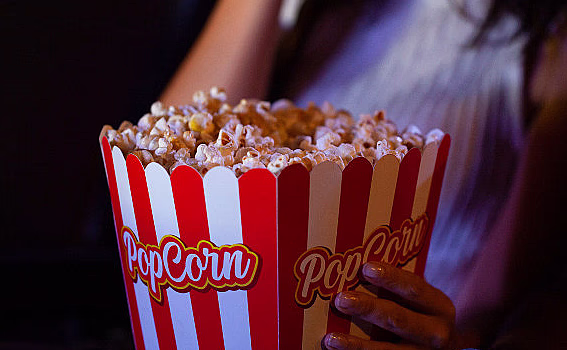 VIP Kino med popcorn og brus