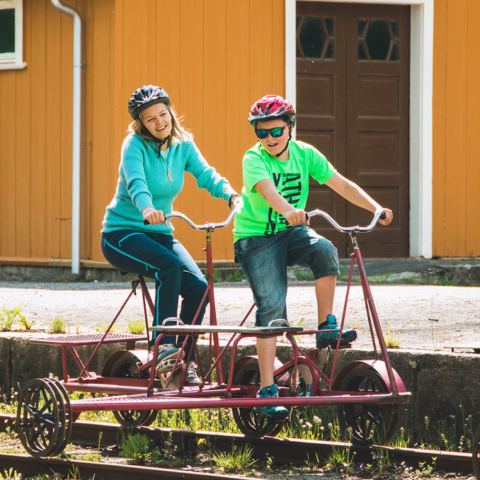 Overnatting, dresin, treretters og ølsmaking