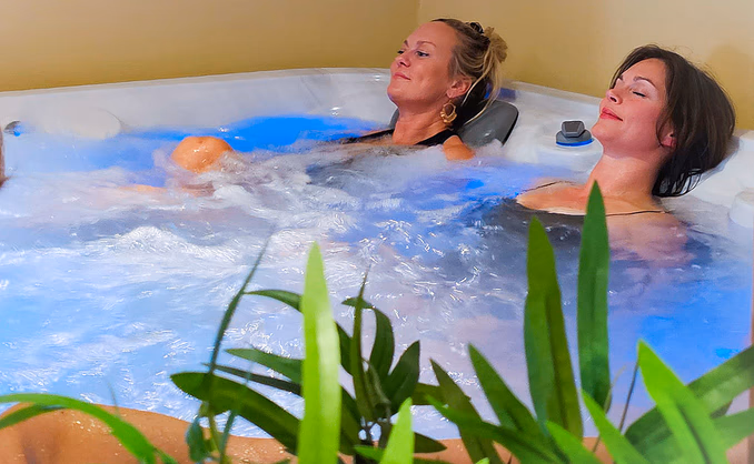 Jacuzzi, sauna & isbad