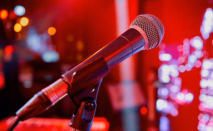 Karaoke Box Date