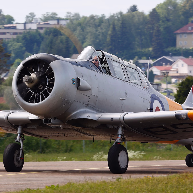 Flytur med Harvard veteranfly