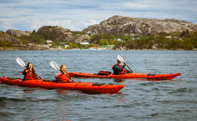 Guidet kajakktur i Øygarden skjærgård