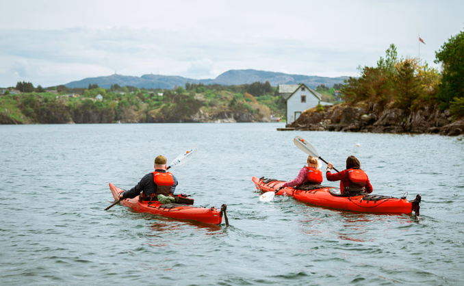 Guidet kajakktur i Øygarden skjærgård