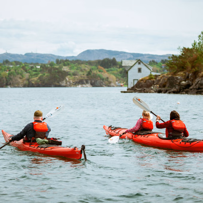 Guidet kajakktur i Øygarden skjærgård
