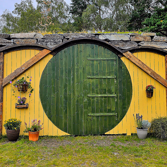 Hobbit Cabin