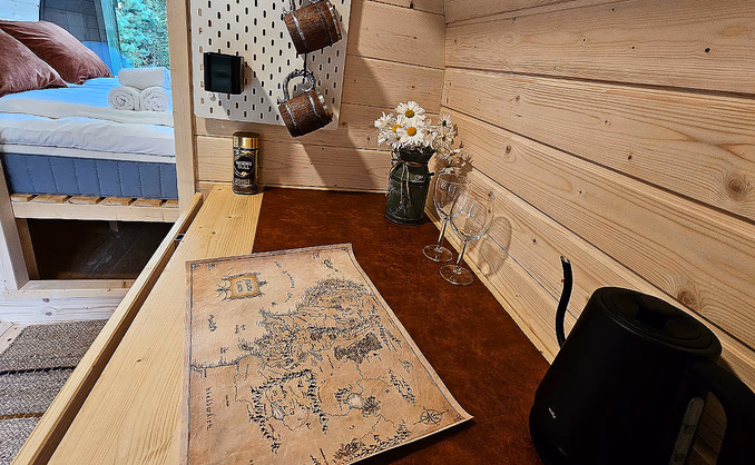 Hobbit Cabin