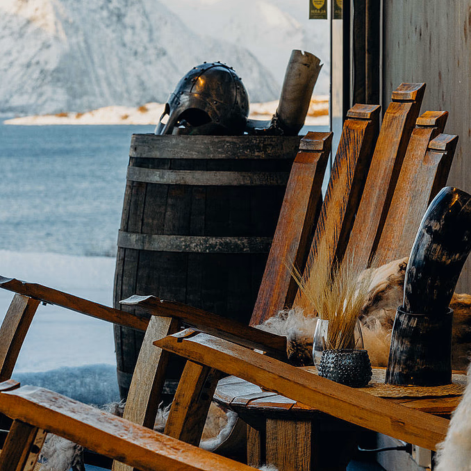 Arctic fjordcabins & destilleriomvisning