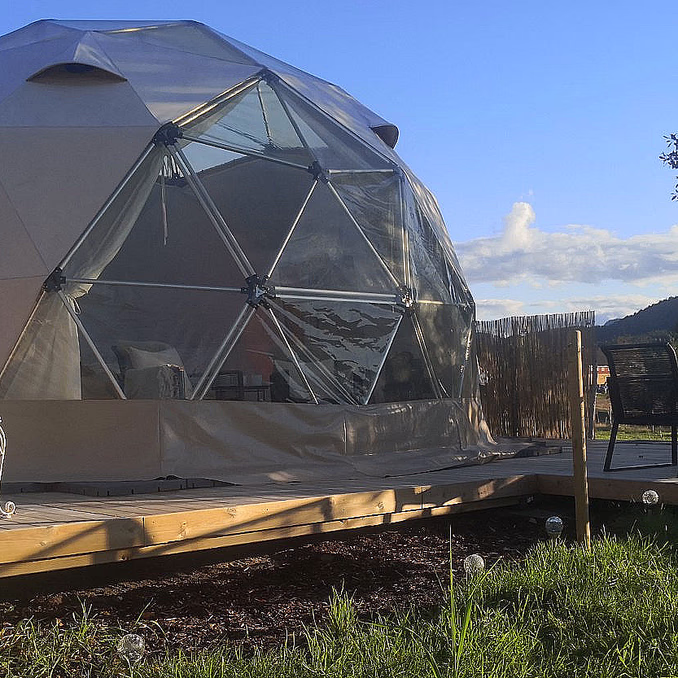 Dome Glamping & alpakkavandring
