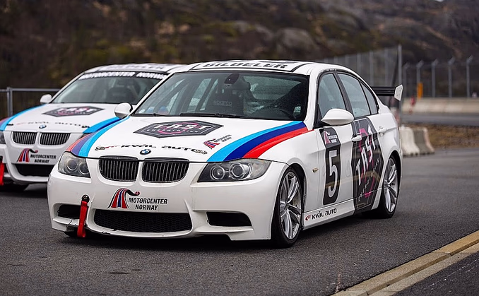 Kjør BMW på racerbane