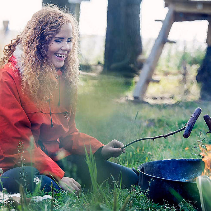 Svevetelt med gapahuk og grill