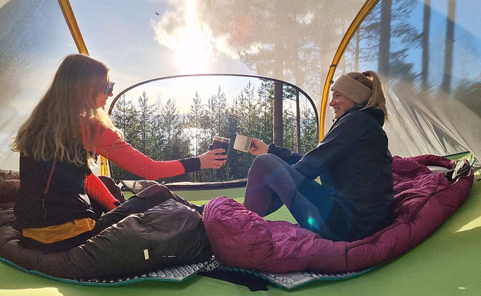 Svevetelt og klatrepark