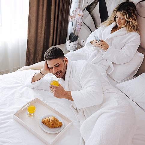 Hotellovernatting for to