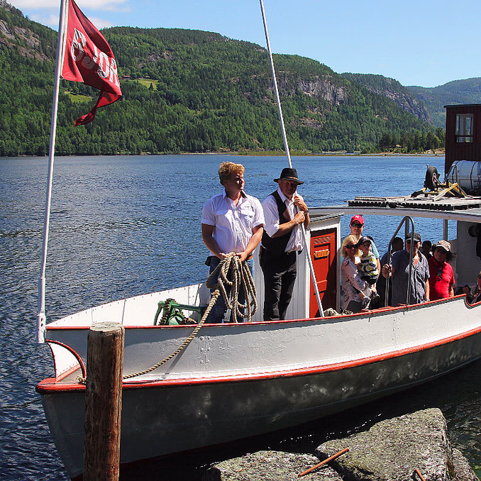 Cruisetur med dampskip