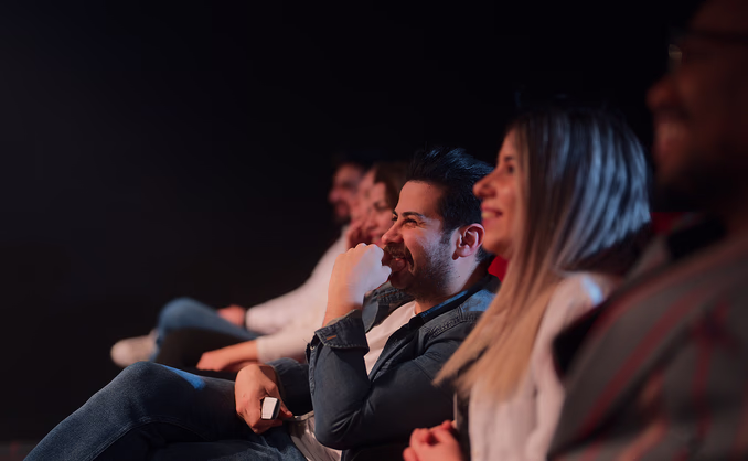 Stand Up-kveld for to