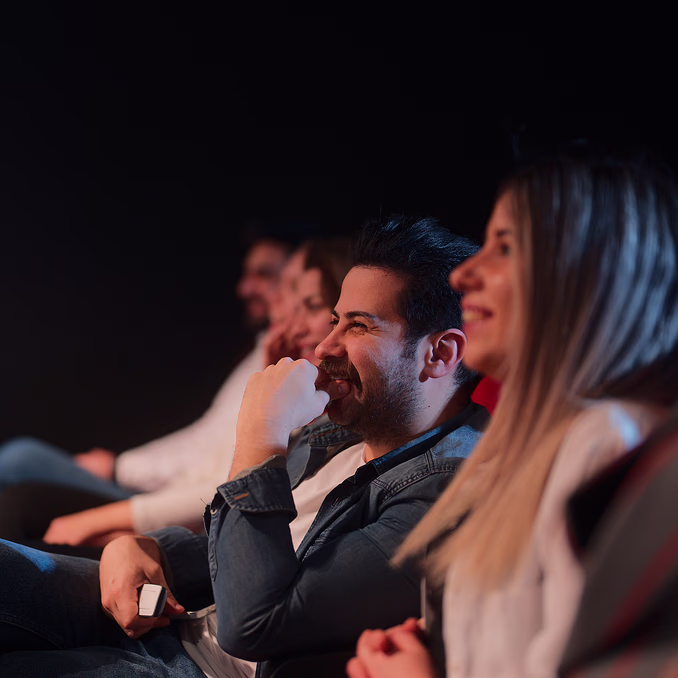 Stand Up-kveld for to