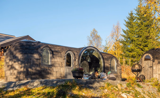 Overnatting i Igloohut