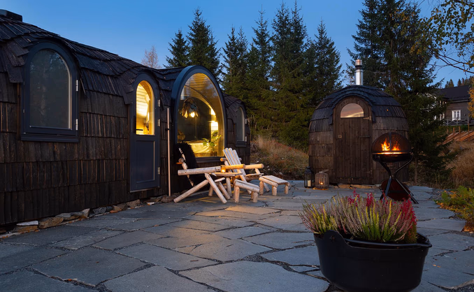 Overnatting i Igloohut