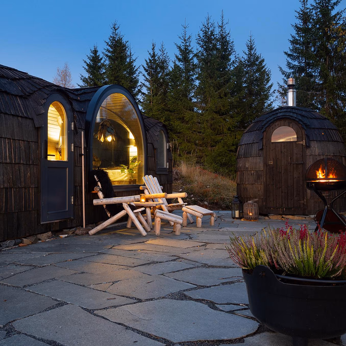 Overnatting i Igloohut