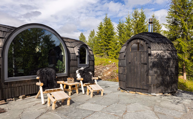 Overnatting i Igloohut