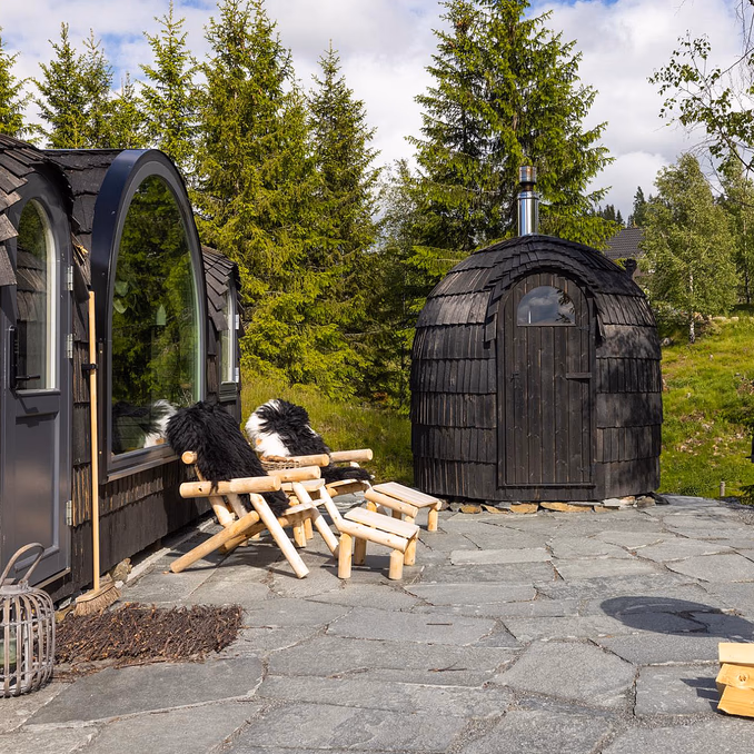 Overnatting i Igloohut